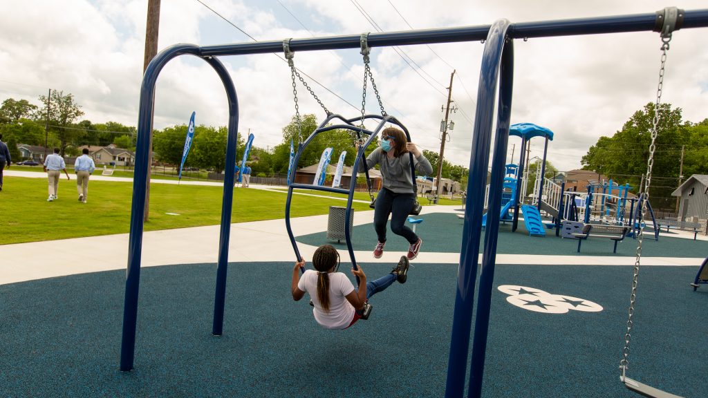 Chattanooga celebrates opening of BlueCross Healthy Place at Highland ...